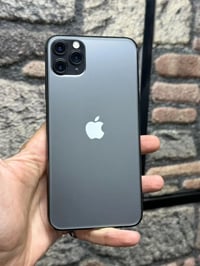 ايفون 11.برو ماكس بطاريه٧٨  الجهاز كلشي ممبدل بيه  كامل ملحقاته    077...