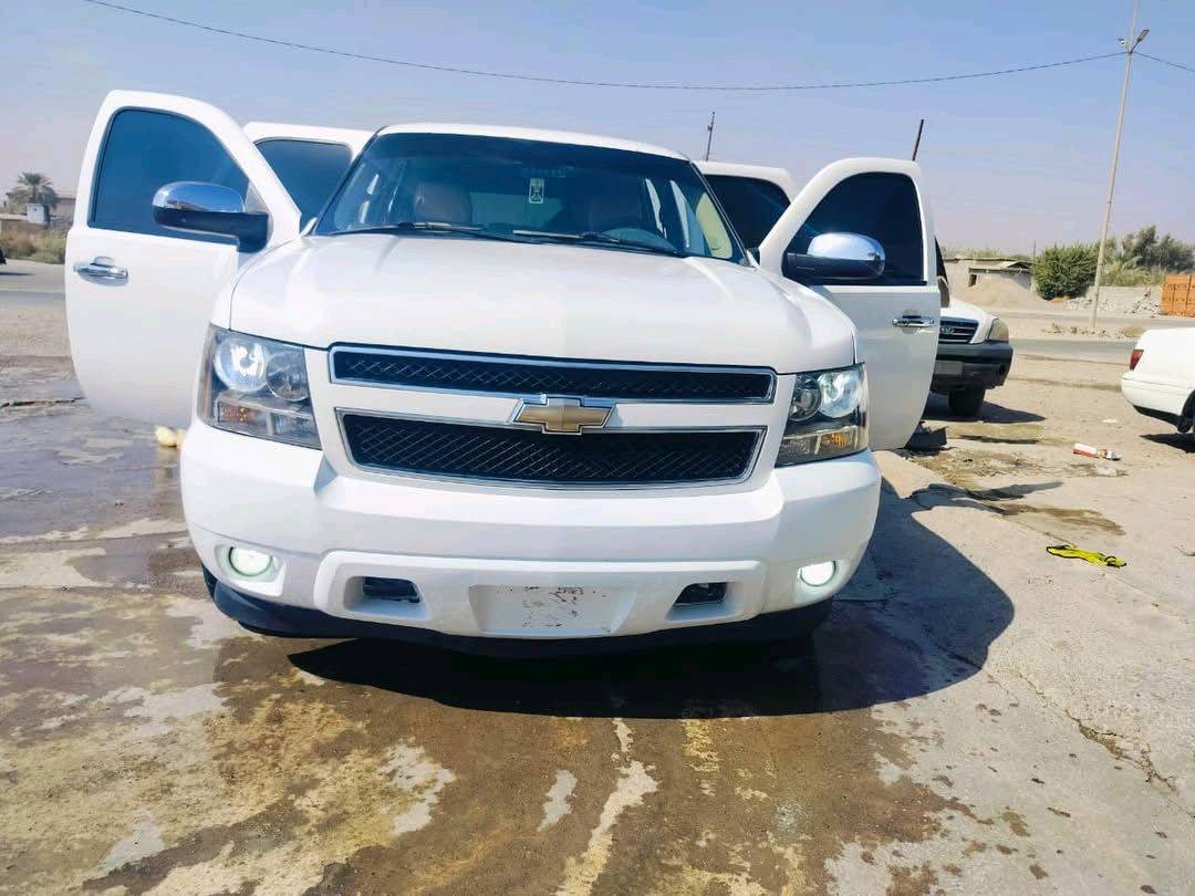  تاهو Lt #ادوات موديل 2011 خليجي للبيع فقط
تبريد و تدفئة تحكمات مكفولة من الگص والفتح والسرقة.

بغداد 