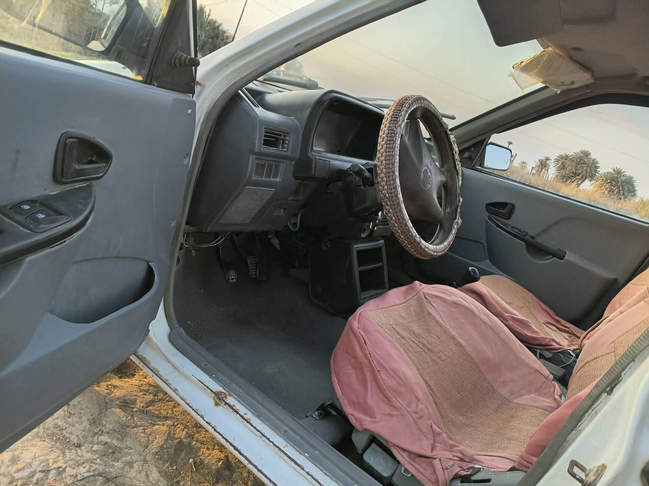 السلام عليكم سياره سايبه 2010 رقم بصره شرط التحويل سنويه طايفه سياره مثل ما واضحه بالصوره ابيع كوم حديد بعد الفحص السعر ١٨ الي مو شراي لا يتصل ***********
