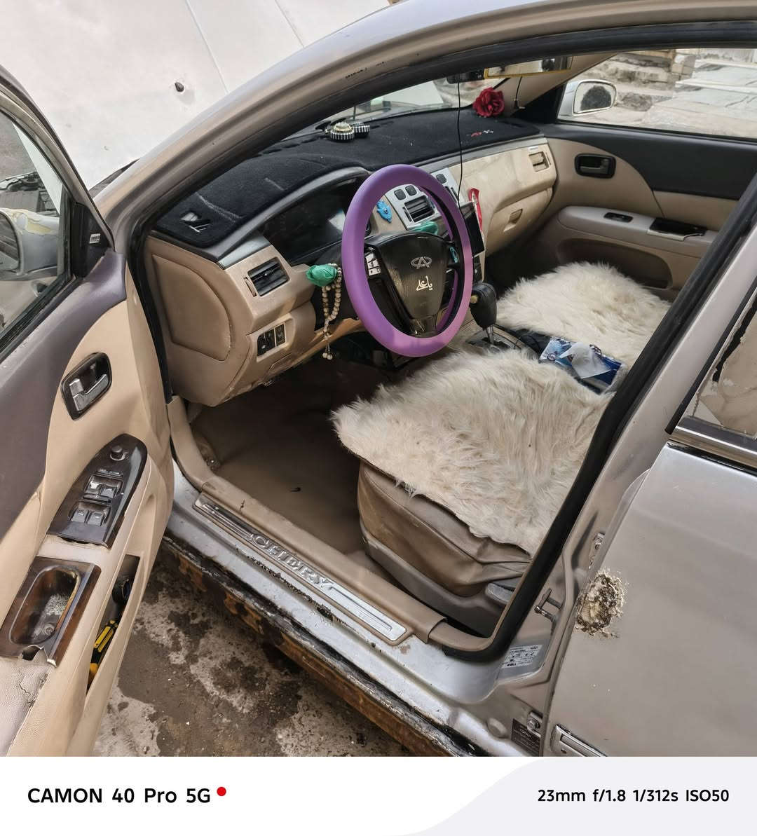 السلام وعليكم شيريA5  مديل 10 محوره كامري مكينه كير تمام دوس مبدل جدد كهربائيا شغاله تخم تاير نظيف ماعدا و ١  السياره بسمي تحويل مباشر لسعر ٣٣ وبيه مجال ***********
