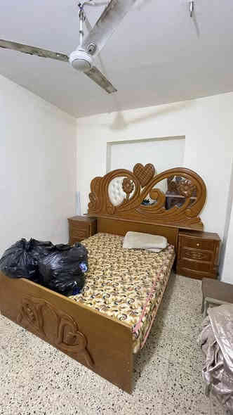 غرفة نوم للبيع كنتور ٦ بوب ***********
