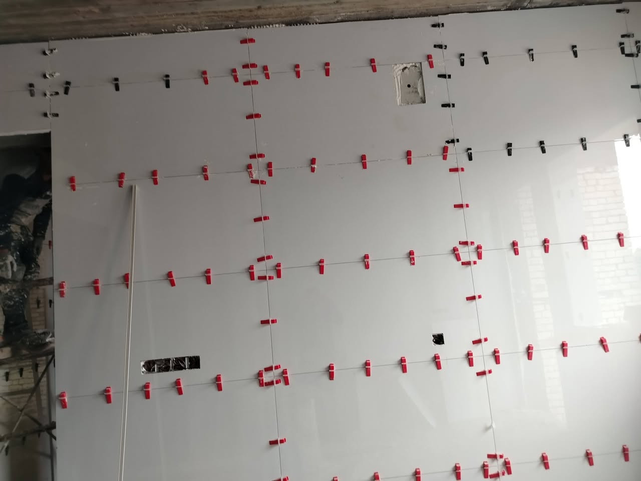 ابو احمد المصري خلفه مال سراميك ***********
