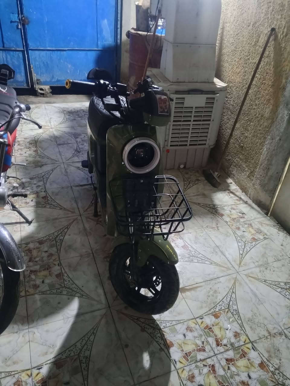 اسلام عليكم باسكال R9جديد نضافه فول السعر600 وبي مجال ***********
