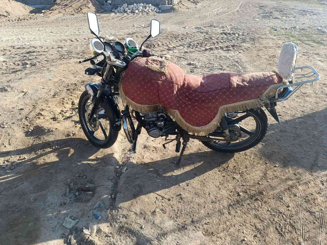 دراجه للبيع تواير جدد كهربائيات شغاله سلف شغال محرك نضيف  وصل ٢٠٠
(***********)
