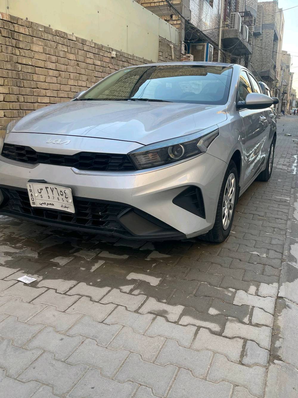 كيا سيراتو 2023
محرك 1600 
كير محرك صدر تبريد مكفول
سيارة مكفولة من صبغ وتبديل وفتح
بيها ملاحضات بسيطة شخوط بل باب وطخة بلهلال
ماشيه 123 الف
رقم بغداد الدولي باسمي السيارة تحويل ثاني يوم
هزة جديدة وسنوية ل28 
رايدها 160 وبيها مجال بسيط
مكاني بغداد الشعلة او حي العدل
 ***********