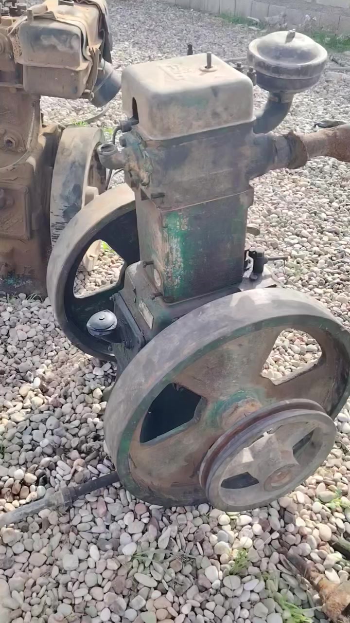 سلام عليكم ورحمة الله وبركاته للبيع شلع العدد ١٧ وياهن مارشال بلادي ماممدود على صبانه و مارشال حجم ١٦ ابيع شلع شي على شي سعر ٢٧٥ قفل عنوان كركوك حويجه الاتصال على الرقم ***********
