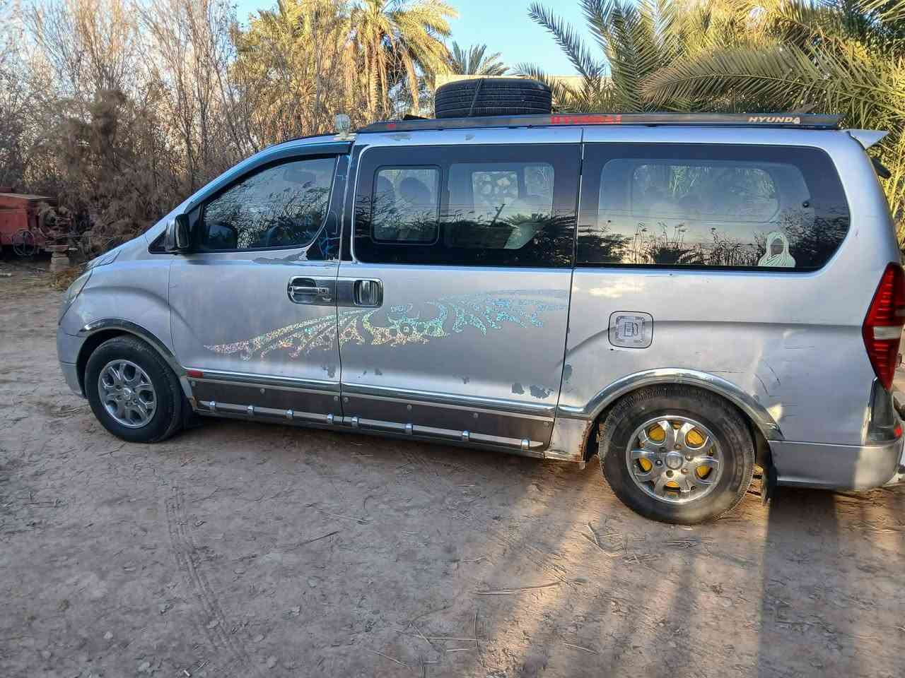 السلام عليكم استاركس 2009 رقم مثنى تحويل مباشر بيه جاملغ امامي تبديل وبيه باردات والباقي كفاله مكينه كير حداديه المكان نجف مناذره لااستفسار اكثر اتصال ***********
