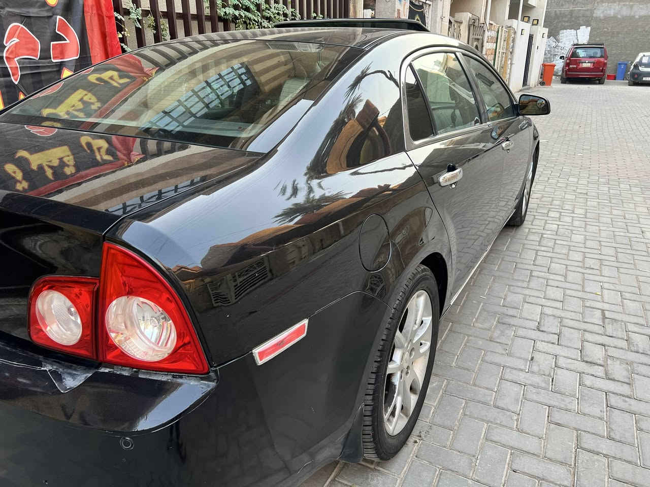 ماليبو 12 رقم شمالي حجم المحرك 2400 للبيع او المراوس .
محرك وكير جديد قبل اسبوعين شديتهن ... 
لون اسود ، نظيفه من الداخل والخارج، 
فول مواصفات  ،
تدفئه تبريد       ،
شاشه وكامره دواره ، 
فتحة سقف ،
دوشمه جديده ،
عبوة بانزين جديده .
السعر ٧٧ ورقه .
هاتف ***********
