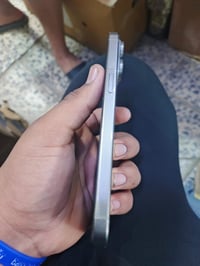 ١٥برو ماكس ذاكره ٢٥٦بطاريه 89 مكفول لا تصليح ولا مفتوح الجهاز سعر ١٠٥٠...