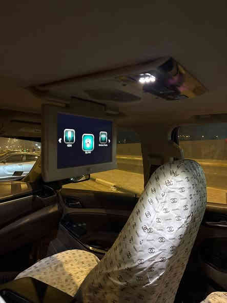 سلام عليكم 
للبيع او مراوس  تاهو LTZ وارد امريكي
موديل 2017
السعر 320 وبيها مجال  
ماشيه 140ML
اقره تفاصيل لسياره ولتقارنها بل مهجومات ول بدون مواصفات 

مواصفات السياره 
_____________ 
بصمه وتشغيل عن بعد 
فتحه سقف سلايد 
رادار امامي وهزاز كشن 
ويل قياس 22
كشن خلفي منفصل VIP
داخل بيجي وجوزي 
شاشه خلفيه DVD
شاشه اماميه كبيره تدعم كار بلي
نفكيشن ونضام ملاحه 
كزوز اكسفورس 
نضام صوتي بوست 14 سماعه 
هيتر مري واشاره بل مري 
مري شفط 
كشن تدفئه امامي خلفي 

ومواصفات ال LTZ معروفه تفتح الباب تشبع مواصفات 

حادث السياره 
___________
جامغ جه السايق صبغ
جاملغ خلفي جه السايق صبغ 
باب السايق تبديل لون السياره بدون قطره صبغ 
بدون داخل بدون تكمه بدون شاصي كفاله كفاله شاصي وتكمه ولغد كفاله من جكه الابره شرررط 

الاضافات العلى السياره 
______________
حلك كزوز كورسا اصلي ثنائي 
منضومه زنون عالي ناصي وكشاف اوزون اصلي 
تخم تاير برجستون اصلي 
ادامه كامله علسياره فيتبم وبلكات كله اصلي وكاله 
سياره نقص برغي مابيها 

لل استفسار 
_________
اتصال ***********
واتساب ***********
