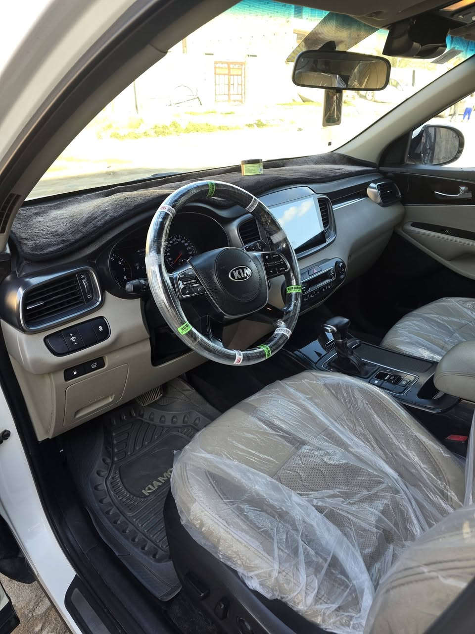 السلام عليكم مرخصه مدير الاكروب سورنتو خليجي موديل 2018. سياره كفاله عامه ماعده بارد باب خلف سايق محرك 6 سياره احله من الصور الله شاهد  سياره مال جناي بالعافيه على ياخذهه  سياره بسمي تحويل شرط ثاني يوم  بسمي  242 ***********      ***********.  عنوان ناصريه
