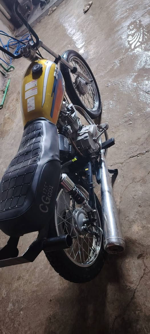 بارت 99999  مكينه خرسه تحريكه و معدل الدراجه نضيفه كدام العينالسعر280وبيه مجال مكاني الموصل حي السماح***********
