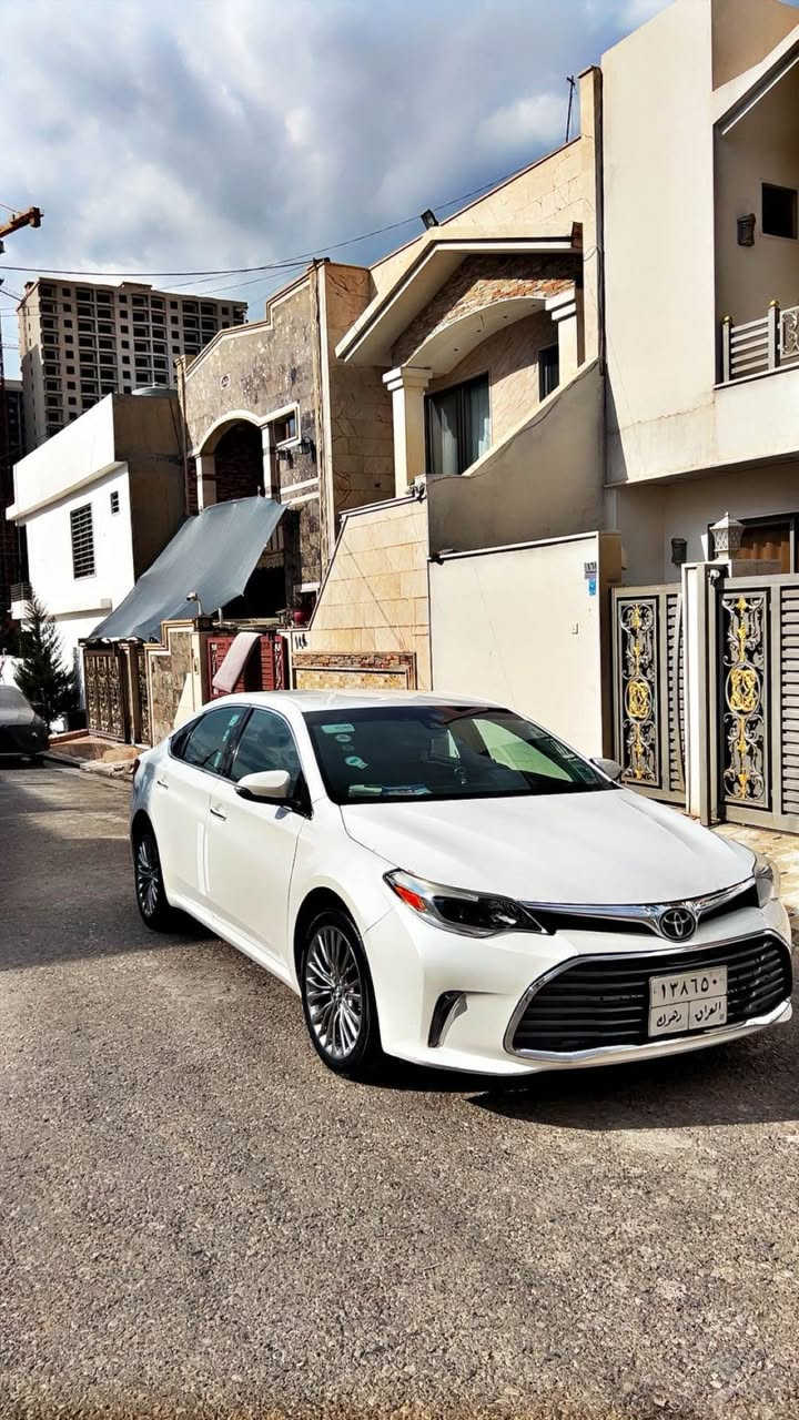 تۆیۆتا ئەڤەلۆن ٢٠١٨ی ئەمریکی مواسەفات Xle  سەیارەکە كلينه تا بڵێی جوانە تایە و ويلى ٢٠٢٢ی لەسەر داندراوە  سەيارەكه زور خاوينه ١٢٥ مايل رۆشتووە، كوشن هيتەرە رادارە خەتى جادە و تەعديد سرعه  لايت زينونه كوشن كاراباى  سەيارەكە زۆر خاوين ماوەتەوە سەیارەکە زۆر بێکێشەیە  گێر و مەکینە و کارەبایی بەشەرتە هەمووی رەقەم واتسەپ  *********** أربيل, العراق
