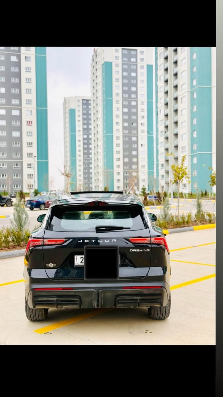 السلام عليكم
جيتور داشينك 2024
السعر ١٦٥ ورقة
ماشية 32الف كلم 
مكينة ١٥٠٠
رقم تلفون   *********** يوجد واتساب 
لون اسود 
ضمان شريكة هارلم 
المواصفات فول فول 
كلين ما بيهه اي شخط او ضربه  
رقم السليمانية، مكان سيارة سليمانية
