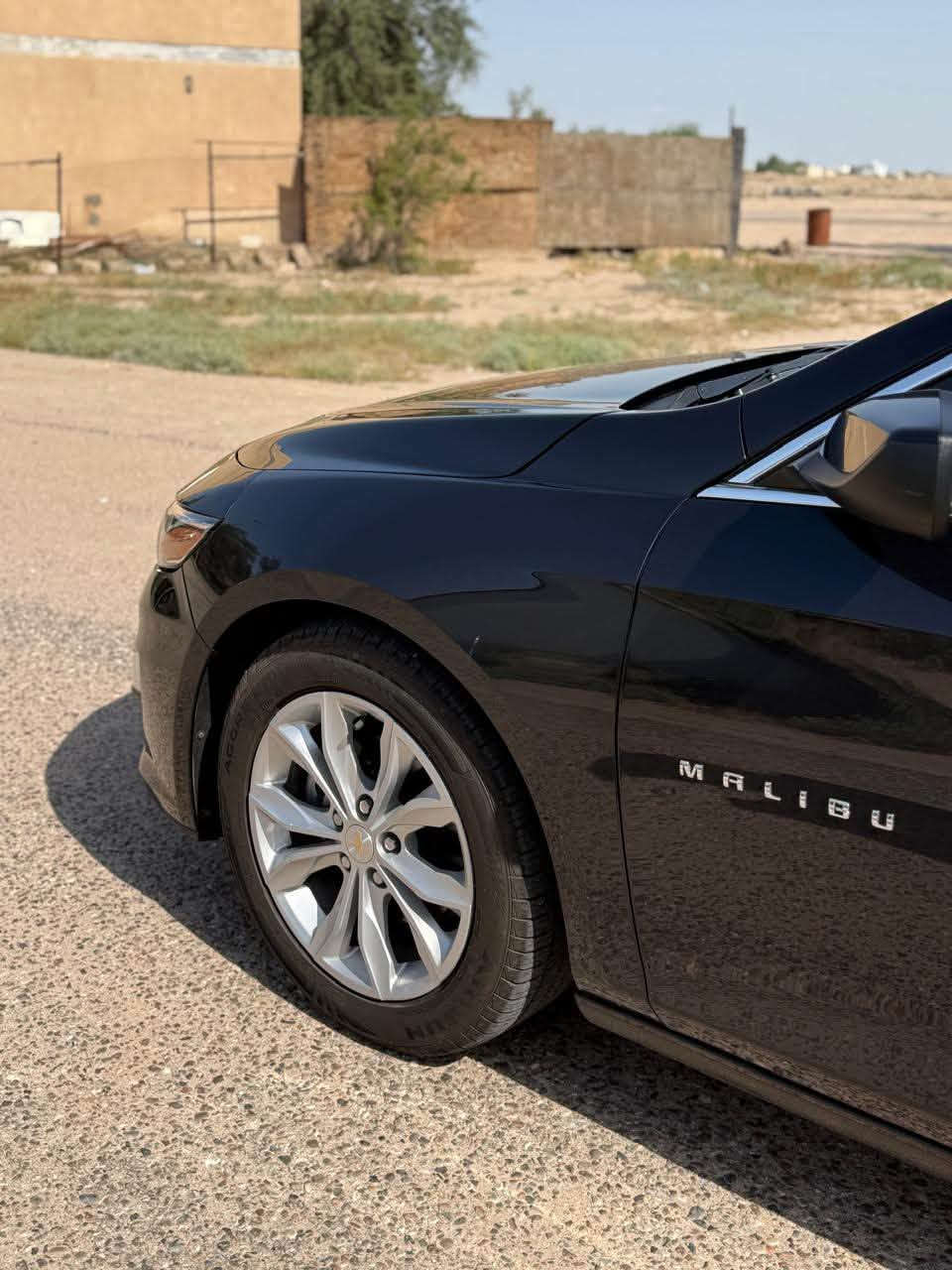ماليبو 2023
سيارة علية نانو ( واكس) 
ماشية 69.000KM
بجم امامي خلفي كبس
لونه كحلي (رصاصي رمادي )
فئة LT:
كشنات كهرباء
كشنات تدفئة
كشنات حظن
رادار امامي ليزري
توقف تلقائي عند عدم الضهور في المرئاة الوسطية 
Apple car play وايرلس
Android Auto وايرلس 
يعني بدون كيبل
تبريد شاشة مناخين منفصل
تحديد مسار
وقيادة ذاتية تتبعية
ومثبت سرعة
فول تحكم ستيرن
شاشة اعطال
بصمة وتشغيل عن بعد سايد بريك كهربائي
سيارة علية ادامة كاملة من كل نواحي تشمل دهن كير ومكينة
ونوزلات و بلكات وجويتر
وحساسات الاوكسجين وحساس شوته وحساس دهن تخم تايم جديد سعرة تخم ٤٠٠ الف
• سيارة حادثة خفيف بابين مبدلات
تفصيخ مو تجاري
السعر 135ورقه
📍الرقم ***********
      ***********
📍 العنوان البصرة الزبير البرجسية
