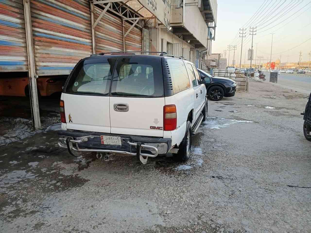 سياره جمسي ٢٠٠٢ للبيع تبريد شغال عايزه اشوي ترتيب سنويه ضايعه وبيها كتاب شرطه سنويه ضايعه مكينه شغاله ٧٥% والكير١٠٠% الانكسن حالته ١٠٠%  للتواصل الاتصال بلرقم ***********
