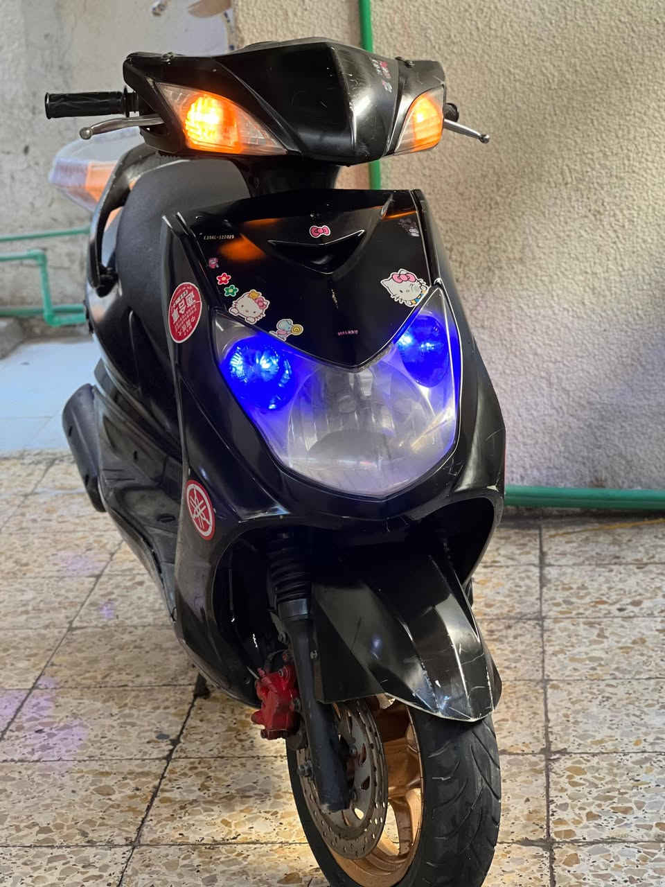 البصره الكزيزه
سلام عليكم سكنس فحل ياباني كابريتر للبيع او مراوس  دراجه حلوه ونضيفه سعر 650بيه مجال ***********
