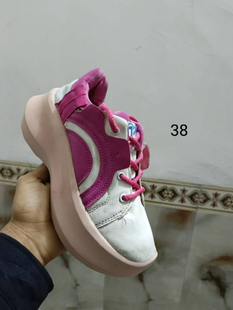 سلام عليكم وجبه جديده من الحذيه نسائي اطفال شبابي رجالي ولادي متوفر اكثر من 100موديلا قياسات تبدأ من 21لل47راح انشر نموذج منهن وليريد باقي الموديلات يجي خاص ويدلل 

 نقدم مجموعة متنوعة من القطع الاحذيه بأسعار مناسبة للجميع، حيث جميع  سعر القطعة من ٧٠٠٠ دينار عراقي فقط!

مميزات الخدمة:

· أسعار لا تنافس وتناسب جميع الفئات.
· توصيل داخل محافضات العراق 5الاف دينار 

للاستفسار و الطلبات ***********واتساب فقط
