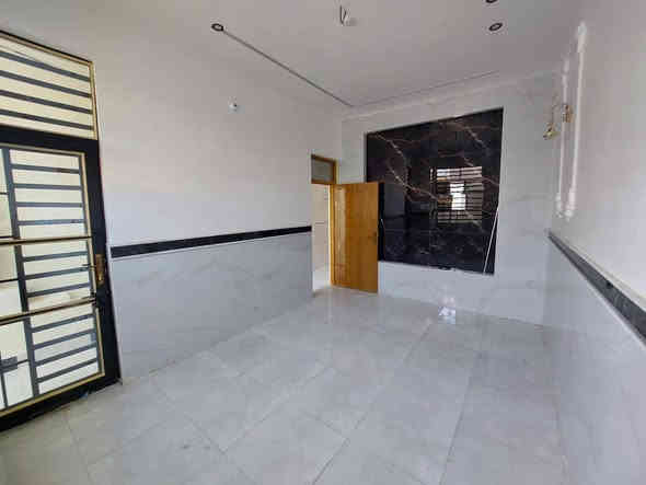 دار للبيع مساحه ١٠٠متر طابق ونص بناء حديث خريطه مفتوحه
مطلوب للمصرف ١٠٠ مليون 
تطلوعه ٤٥ مليون لمدة ٢٠ سنه 
مكتب بيعة الغدير 
***********
