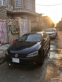 جيتا 2014 خليجي   سياره مكينه جديده حاويه   صدر امامي جديد كله   تبريد...