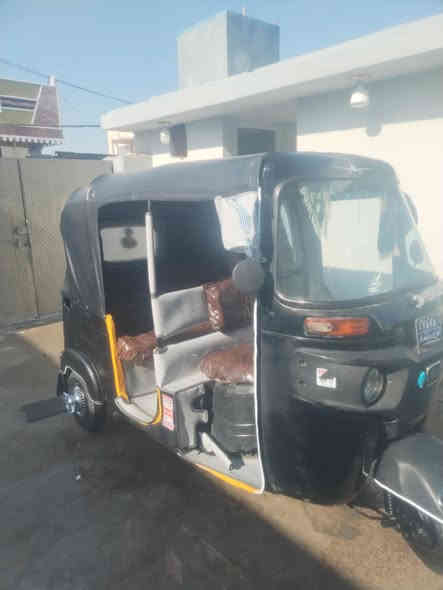 سلام عليكم تكتك موديل 17 أوراق تكتك خير من الله بتون لا تبخير ولا تنقيص كبل للشارع سعر 3و100بيه مجال قليل مكاني ديالى خان بني سعد رقمي ***********
