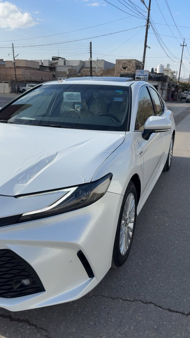 كامري 2025  ياباني لبيع او مراوس  موصفات  افلون🎌 فول السياره فتحه حساسات برده خلفيه تصعد تنزل بل دكمه زيرو السياره رقم بغداد رقم مميز سياره كلين شخطه مابيها ماشيه 9000 غراض شركه بعدهم مملعوب بيهم محرك 2500 هايبرد صاروخ داخل لونين  سياره ب اسمي سياره فقط اسويلك وكاله عامه بيها
***********
