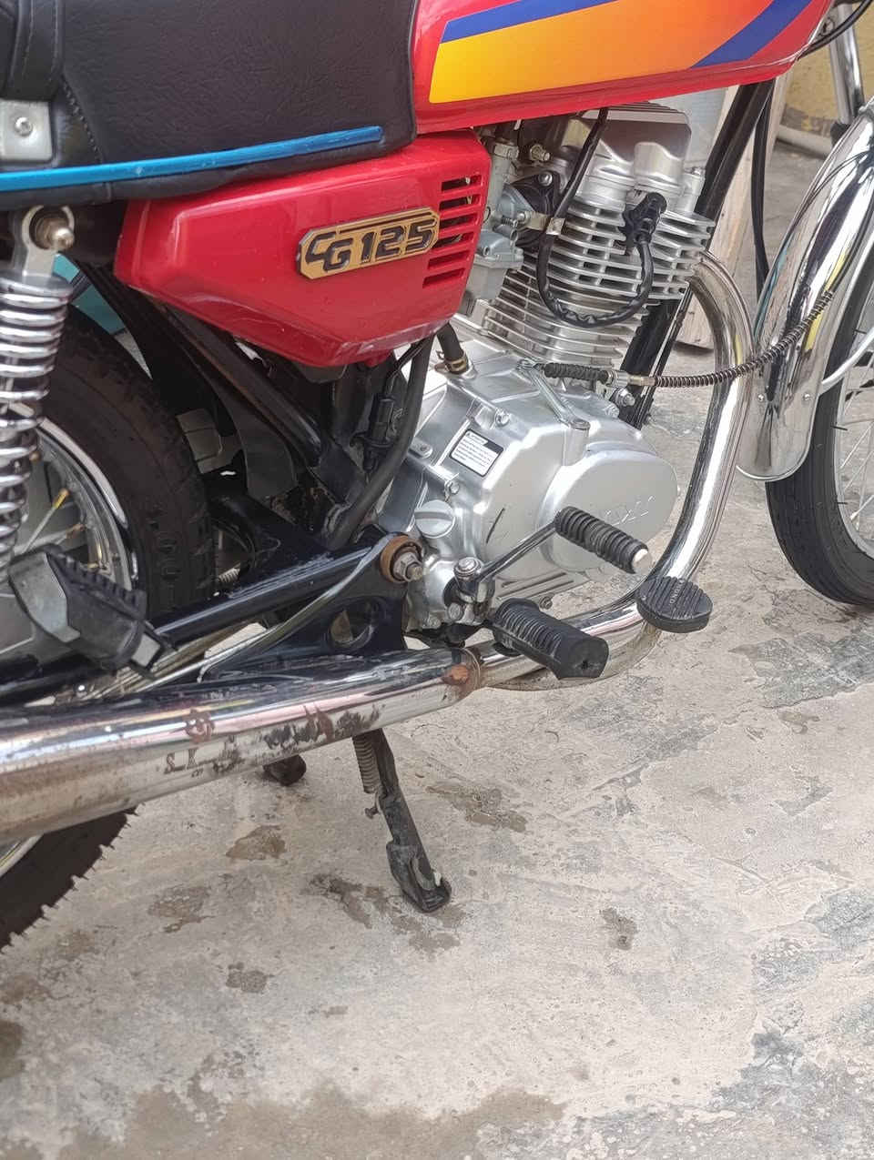 سلام عليكم دراجه نامه شلامجه كفاله عامه الدراجة بدون اوراق بدون اوراق بدون اوراق مستعجل ع بيعته سعر 875وبيه مجال الشراي يتصل ‏‪0770 599 2217‬‏
