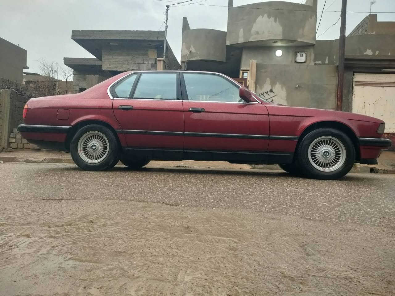 سياره بيئم حجم 730)v8 موديل 1993/موصفات دبل جام حساسات دعاميات هيتر كشن دبل جكمجا دبل ايرباك مثبت سرعه صندوك شفط)(تدفه تبريد) محرك وكير شرط طخم تاير جديد باتري جديد طخم الوره والكدام جديد سياره بلادي بيها ثلث قطع صبغ عراقي والباقي شرط التصال على الرقم)(***********(***********)
