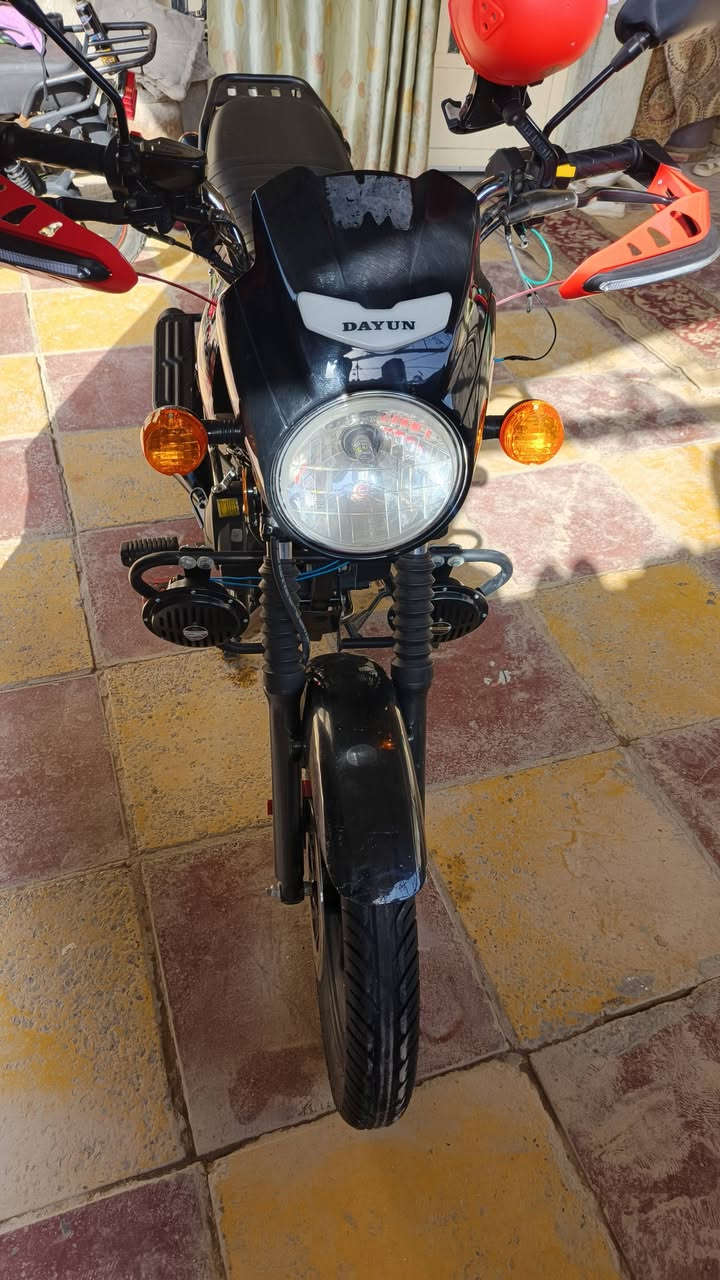 سلام عليكم دايوان 2025 ماشيه 7000 رقم سليمانيه متوازي ع بيعته سغر 2200
***********
