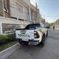من رخصة إدارة الكروب عندي هايلوكس موديل 24 كفاله عامه ماشه 52 الف مكين...
