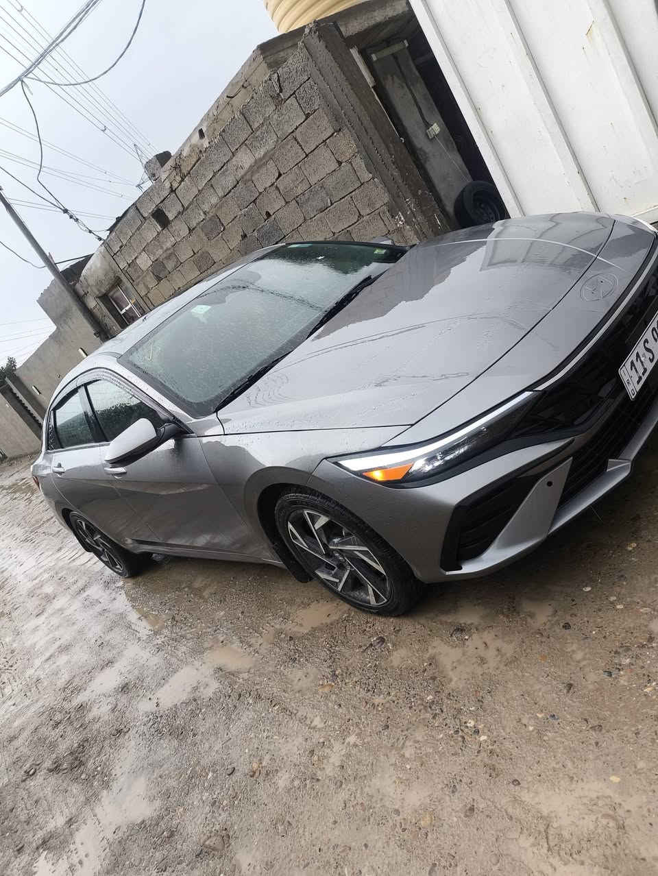 سلام عليكم النتره موديل 25 هايبرد وارد امريكي حادث ربع لبنيد وبع جاملق رقم بغداد 
فول مواصفات
تحكمات ستيرن
بصمه تشغيل وأبواب
تشغيل عن بعد
سايد بريك كهرباء
كشنات جلد
فتحه سقف
شحن لاسلكي
رادار جانبي وامامي
مثبت سرعه
مانع نزلاق
او مراوس 
سعر 160 وبيه مجال
مكان سياره بغداد ابو غريب 
رقم ***********//***********
