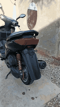 السلام عليكم دراجه للبيع سكنس نثيه 110ياباني اصلي  دبل اشاره شغال لايت شغال هورن شغال سكن شغال 
كج بانزين شغال كيلو متر شغال 
الدراجه نضيفه او ما متعوبه من 
المحل للبيت ما طالعه اوراق كامله 
دهن صارلي يومين من بدلته دراجه 
حلوه وا كفراتهه الصليات مو تجاري
سعر الدراجه 650 وا بيهه مجال لطيبين وا كل خطوه الف هله
المكان بغداد المعامل الاتصال عله الرقم
*********** وا موجود واتساب
