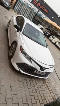 كامري امريكي موديل2018 جاملغ وبنيد بدون شاصي وبيه ملاحضات باردين بيه ق...