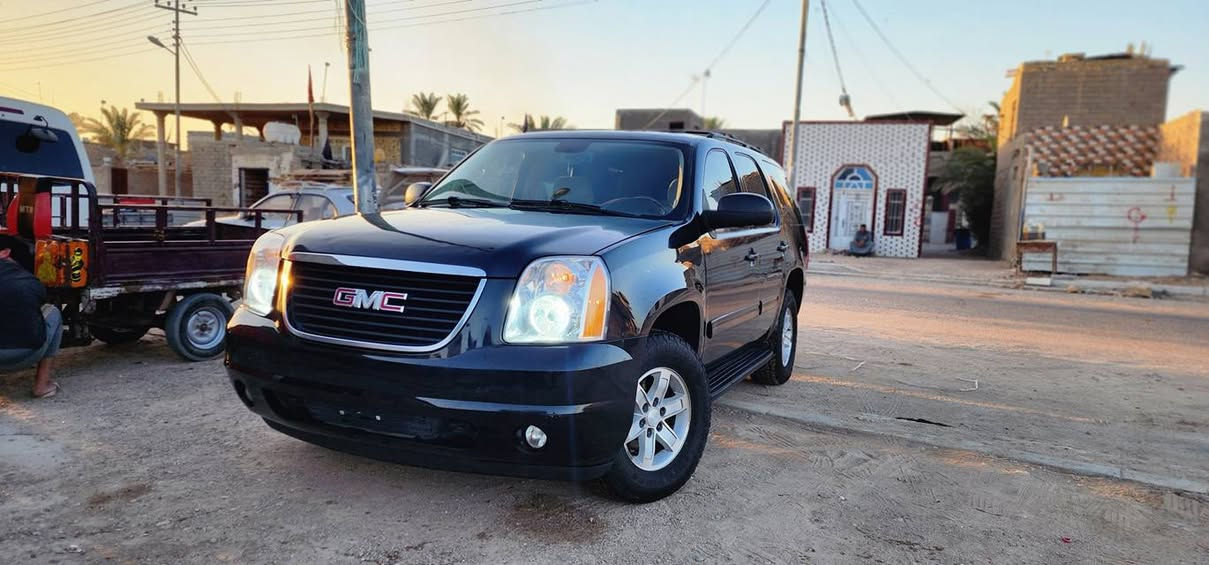 GMC يوكن  دخول جديد صار٢٠يوم موديل٢٠١٢ مكفولة سرقة وعشاذر وانتر بول وكص محرك وكير مكف وضربة وكفولة تبريد ثلج حدادة جديدة تايرات جيدات السيارة جاهزة للأخير محرك ٥٣٠٠ جاهزة للتسجيل رقم ***********
