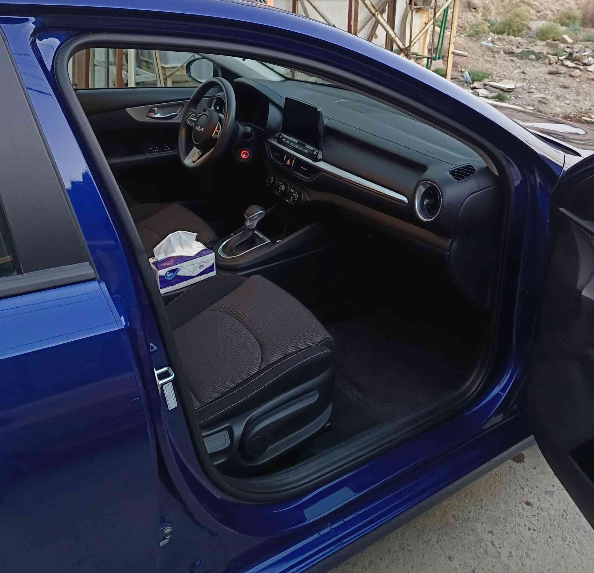 السلام عليكم 
فورتي 23 وارد أمريكي رقم أربيل بأسمي مكانه بغداد ماشيه 32 ميل 
سعره 162$
***********
