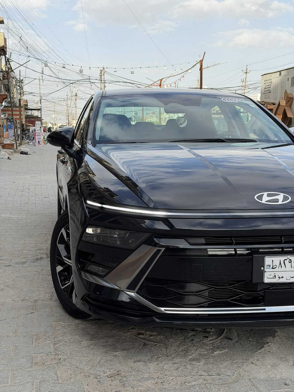 السلام عليكم 
سوناتا 2025 حادثها موضح بالصور بدون ايرباك بعدها ممرقمه 
مواصفاتها نص فول مكينة 2500 تنفس طبيعي
رادارات امامي و جانبي
تحديد مسار
نقاط عمياء
تشغيل عن بعد
شاشة كار بلي
كشن كهرباء
تدفئه بالمقاعد الامامية
و بعد هواي بيها مواصفات السعد 190$ وبيها مجال للأستفسار ***********
