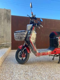 دراجه شحن للبيع نوع R7  سعر 450 وبي مجال  كامل شرط الفحص  رقم الهاتف 0...