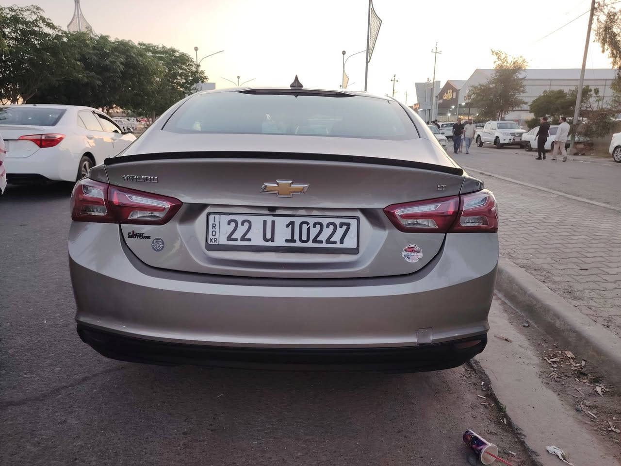 ماليبو 2022  LT.للبيع او مراوس
ماشية 75 الف ميل ورقمها أربيل الجديد 
مكينة كير تبريد كفالة
طخم تايرات وباتري جديد ادامة كاملة 
الضرر / جامرلغ وشبر من الباب السائق صبغ بدون دواخل بجم كبس
مواصفات
بصمه أبواب وتشغيل عن بعد
تدفئه بالكشنات 
شاشة كبيرة
كشن كهربائي
تبريد قطعتين 
نظام تزحلق
شاشة اعطال
كامرة دوارة
شاحنه تايب سي و USB
تحكم ستيرن
نظام تثبيت السرعة

مكاني كركوك ومع السيارة بطاقة بنزين جاهزة
السعر 127 وبيها مجال بسيط الرقم ***********
