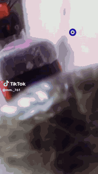 السلام عليكم دراجه للبيع r9 موديل 2025 جديده سعر 500وبيهه مجال 
مواصفات
1.سرعه 99 
2. اربع نمر
3.ابريك امامي بريك خلفي 
4.دبل اشاره
5.لايت عالي ناصي
6.الون مميز
7.مريات 
8.سله + كفات يعني خاف تخلص شحن تمشي بل كفات
9.هورنات مزوده{مزود مال تكتك} 
10.بيهه غراض انه شادهن (تزويد) 
الرقم لاستفسار ***********
