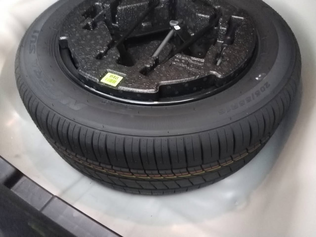 السلام عليكم ورحمة الله كيا سيراتو للبيع موديل 2024 شركه دوليه ضمان ماشيه 7 الاف  مكفوله كفاله عامه فول مواصفات ***********
