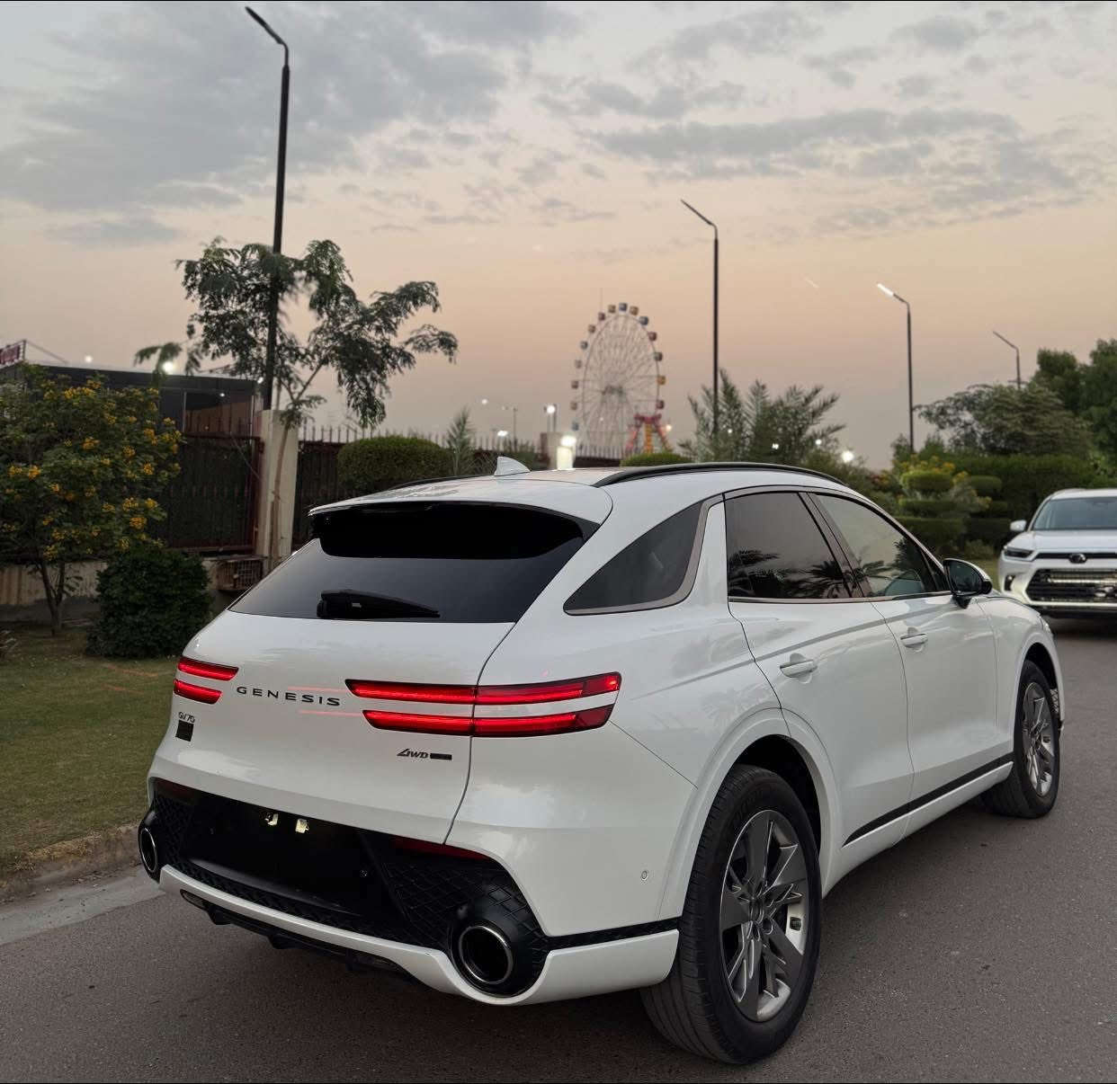 � للبيع • Genesis GV70 / 2023 • 🌟

✨ سيارة أحلامك وصلت! ✨
فخامة، نظافة، أداء… كل شيء مرتب من الألف للياء.

 • 🚗 الموديل: 2023
 • ⚡ المحرك: 6 سلندر 3.5 Twin Turbo — أداء ناعم وقوي
 • 🕒 العداد:10,000 فقط — شبه جديدة

 • 🏆 الحادث :تبديل جوملغ وبنيد نفس الون اصلي 

 • 🛋️ الداخلية: جلد ناعم، مراتب مشدودة، تصميم داخلي فخم، ألوان متناسقة
 • 💎 المواصفات: شاشة كبيرة، بصمة ذكية، رادار، كاميرات 360، ليد كامل، فتحة سقف، نظام أمان متكامل

💰 السعر:34.500$ وبيه مجال
📞 للتواصل:

***********
او زيارة موقع شركة الناجح العالميه بغداد حي الجامعه نفق الشرطه مقابيل مختبر الرازي📍
