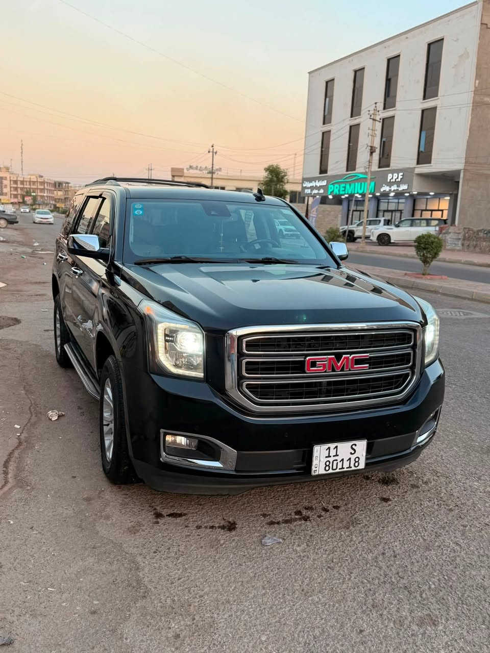 السلام عليكم
يوكن 2020 5300 
 بدون صبغ ايرباك سليم عدا الدعاميه

كامله بدون نقص.  كشنات تبريد فتحة نقطه عمياء حساسات تحديد مسار كشن vip كشنات كهرباء 
*********** مكاني زيونة
