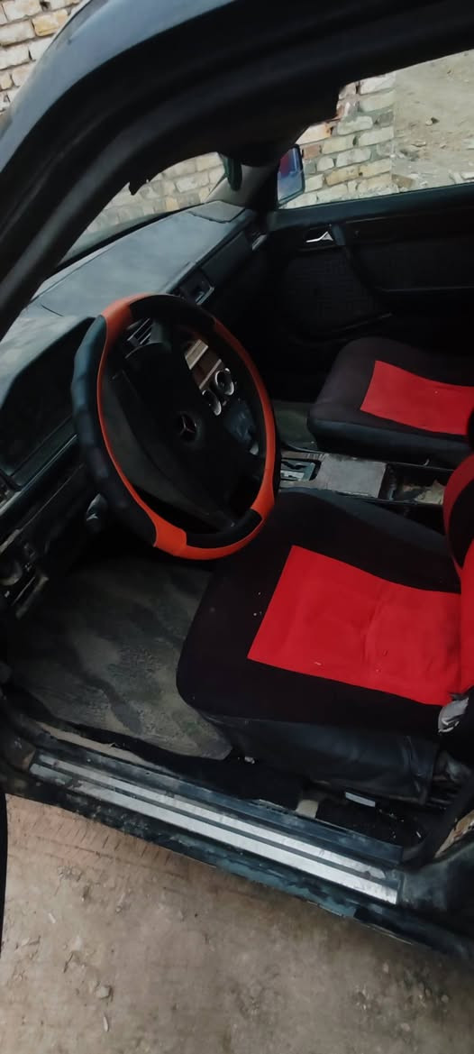 ســلام عليكم مارسدس بيبي دب موديل 92 رقم نجف وبسمي سنويه للـ 26 محرك بطه ( كير محرك كفاله ) سياره جاهزة سعره 35 وبيه مجال عنواني الحله  للاستفسار اتصال على الرقم ***********
