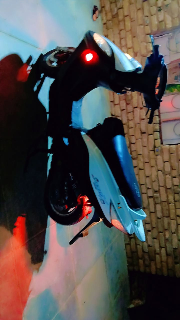 كامكو v2 كامله دراجه مابيه نقص السعر 600وبيه مجال حك جيه 
موجود واتساب ***********
