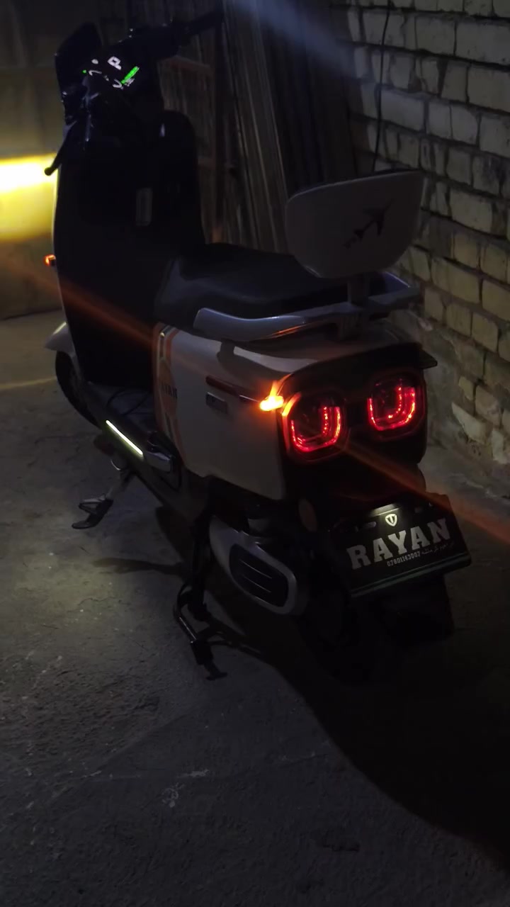 دراجه ريان باب اول دراجه نضيفه95%
مديل25
نظام تشغلي بمصمه🔥
ملف 1500
سرعه 61حقيقي 🔥🧨 
وبيها ضمان من شركه سنه  
سعر دراجه 700وبيها مجال حك جيه
المكان الدوره مدخل البعيثه ماقبيل المصفه  
رقم الهاتف ***********
