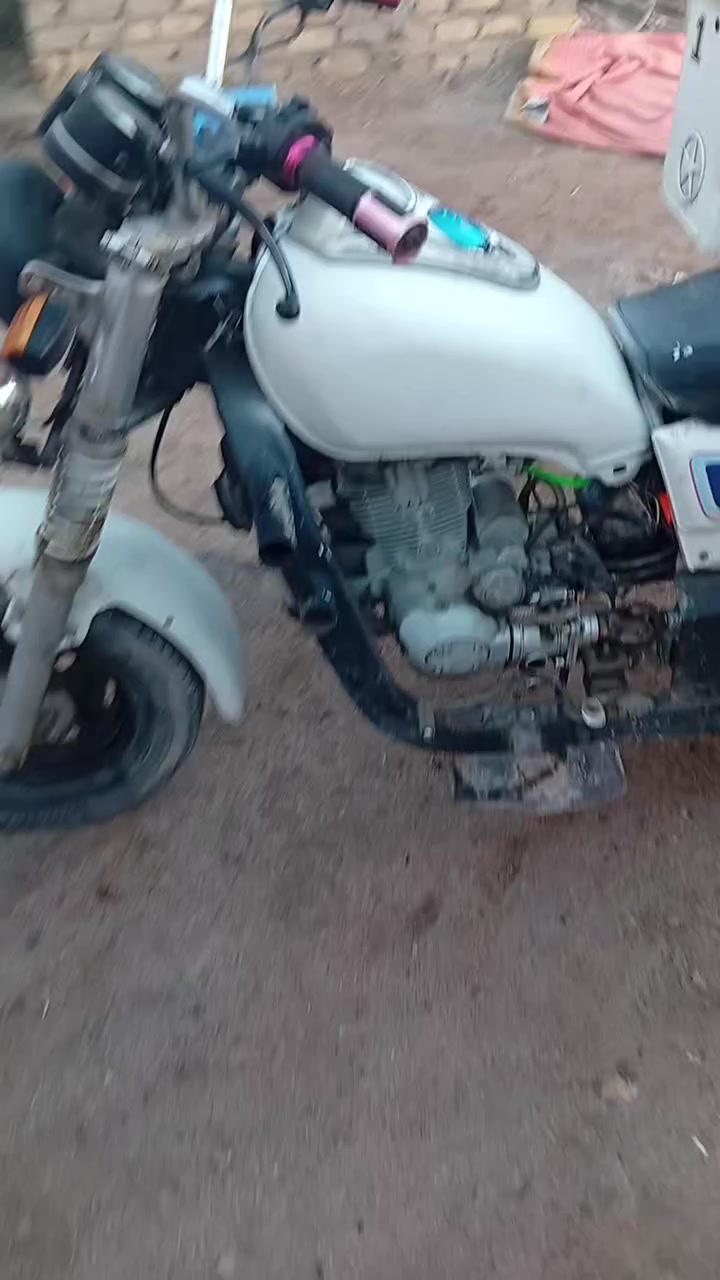 السلام عليكم ستوته للبيع 2010 السعر مالها 800 قفل ***********
