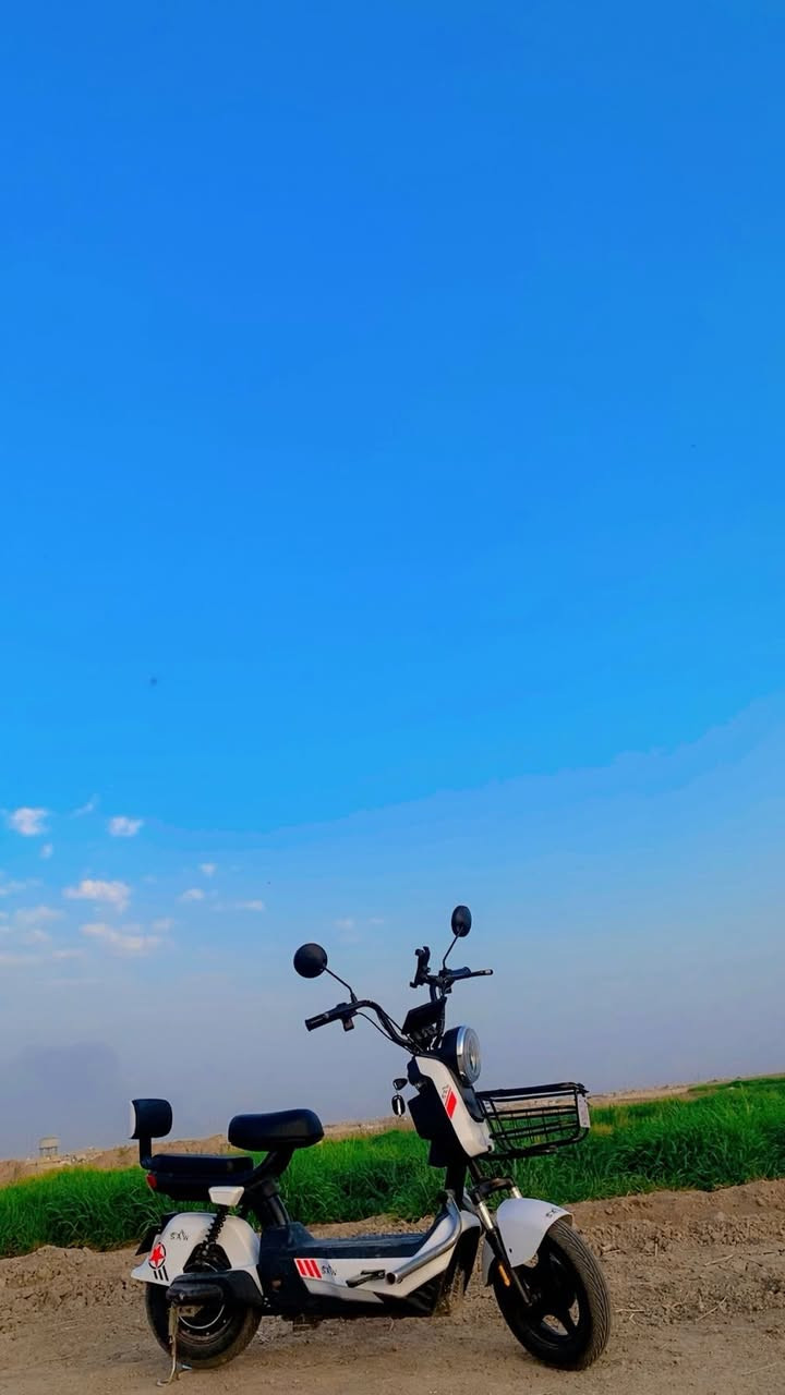 دراجه شحن البيع  صالح عدي القل خمس شهر تخبل شحنه حلوووه هيه خدميه بكلشي وين ماتريد تروح بيه تروح شحنه يكفيك يومين لو مستمر ريده 400بيه مجال شويه وياه بصمتين


**إذا كنت صاحب هذا الإعلان وتريد حذفه لأي سبب، رجاءا أرسل رسالة إلى الدعم الفني**