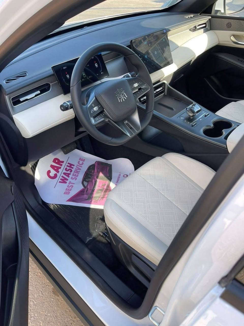 سلام عليكم بي وايدي كن بلاص زيرو مرقم كامله هزه سنويه لوحات زيروو لسيارة سعرها ١٩ مليون 
وليكول اغلى من لزيرو بس لرقم ب ٣٧٥ الف ومعامله وركض لشراي يتفضل على هذا لرقم ويامر *********** بغداد, العراق
