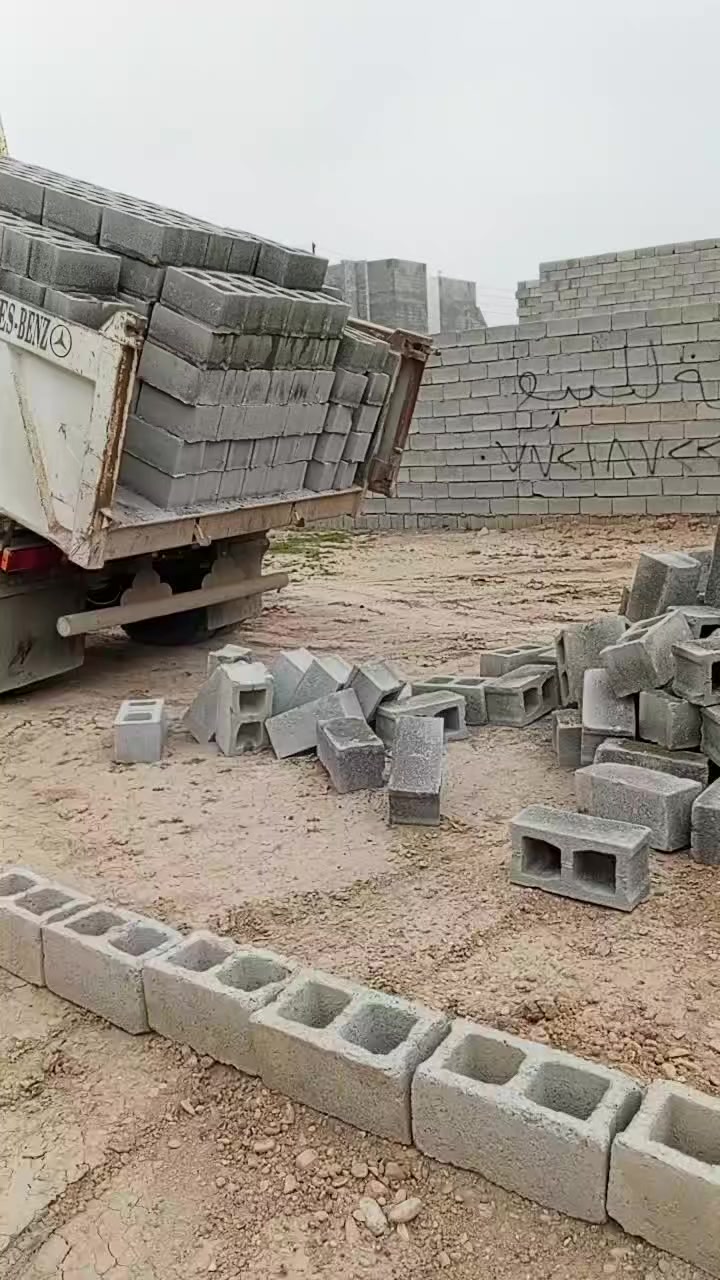 ***********🏗️ تبدي تبني؟ خلّي أول خطوة تكون مضمونة!
الأساس القوي يبدي من البلوك الصح… وبلوك معمل ابو كرار اللهيبي لأنتاج البلوك اختيارك المضمون ✅
🧱 بلوك درجة أولى، مفحوص ومجرب
✔️ شغل نظيف بمواصفات هندسية ومختبرية
💵 السعر: 460ألف لكل ألف بلوكة –مطروح ب المعمل 

🚛 نقل ويـّا رافعة بنفس الوقت
🔹 نرفعلك البلوك للطابق الاول
🔹 نوزعه على البتلو داخل الغرف
🔹 نوصل حتى السياج
🎯 وين ما تكون ب(ديالى وبغداد) راح نوصلك!
💧نوصلك باللوري وبسعار مناسبة 

💬 راحتك تهمنا… ولهذا وفرنالك كلشي حتى تكون بداية شغلك مرتبة وبدون تعب
