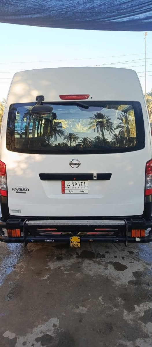 السلام عليكم نيسان يورفان للبيع
نيسان موديل 16 السونار مرفق ويا الصور السيارة خير من الله تبريد محور مسجله بخط علاوي محمودية مصفرة هيئة وغرمات المرور بل عافية ع الياخذهة ما بيهة نقص برغي بوجهك للشارع مكاني المحموديه الشراي يتصل ويدلل 
الهاتف ☎️: ‏***********
